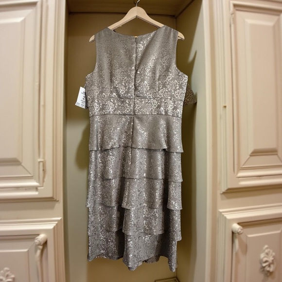 R & M Richards Embellished Taupe,midi,tiered,Gown SZ 16 NWT Mother of the Bride - Picture 3 of 5